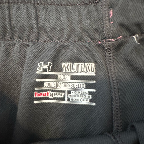 Girls Under Armour Athletic Shorts set of 2. Mint condition. Size youth XL. - Picture 5 of 9